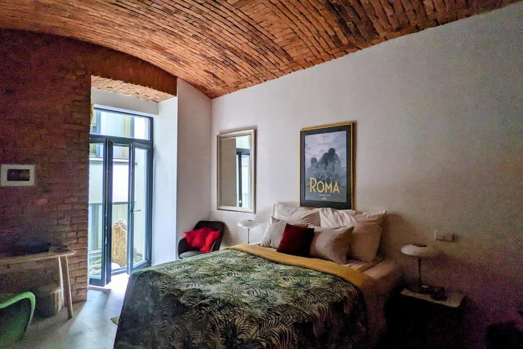 Apartament Romantic And Atypical In Prague's Montmartre Praga
